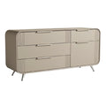 Moderne beige dressoir met stijlvolle lijnen en metallic poten